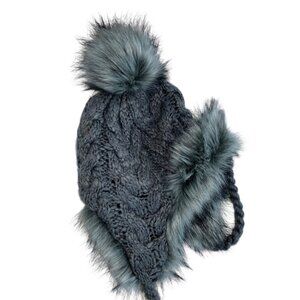 American Eagle outfitters gray AS NEW cable knit sweater faux fur Trapper hat